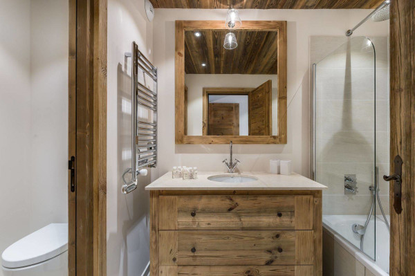 villa in Courchevel : Rent this brand new chalet with a great location in Courchevel Moriond 1650 - Photo 15