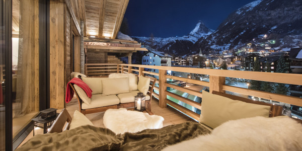 villa in Zermatt : Rent a luxury chalet with a perfect location in Zermatt - Photo 0