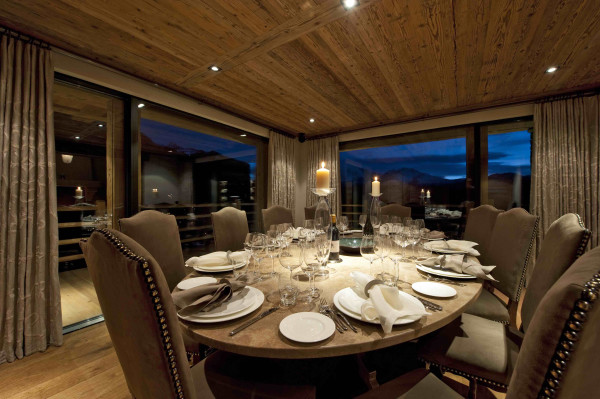 villa in Verbier : Rent estate comprised of 2 luxury chalets in Verbier with spa as well as a chalet for staff - Photo 68