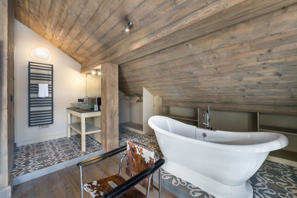 villa in Méribel : Rent this brand new chalet at 220m from the slopes - Photo 16
