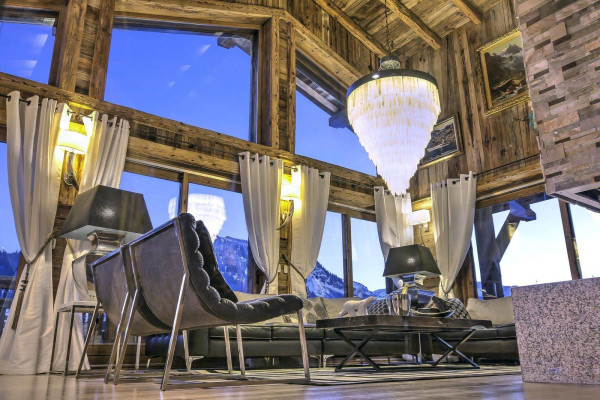 villa in Megève : Rent this ultimate luxury chalet in Mont d'Arbois, walking distance to Megeve. - Photo 5