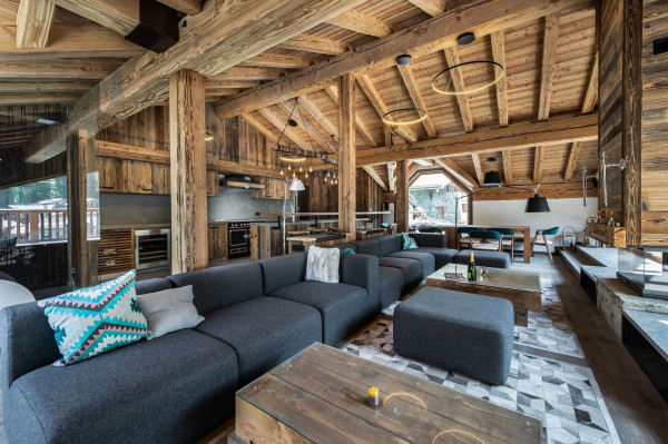 villa in Val d'Isere : Rent this chalet in Le Fornet, 200 m from the slopes. - Photo 0