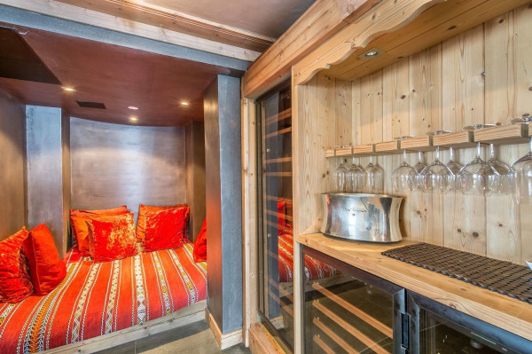 villa in Courchevel : Rent a Ski in / ski out Chalet on Pralong slopes. - Photo 13