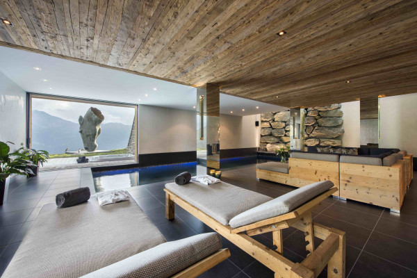 villa in Verbier : Rent estate comprised of 2 luxury chalets in Verbier with spa as well as a chalet for staff - Photo 108