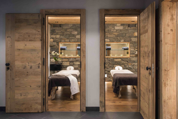 villa in Verbier : Rent estate comprised of 2 luxury chalets in Verbier with spa as well as a chalet for staff - Photo 113