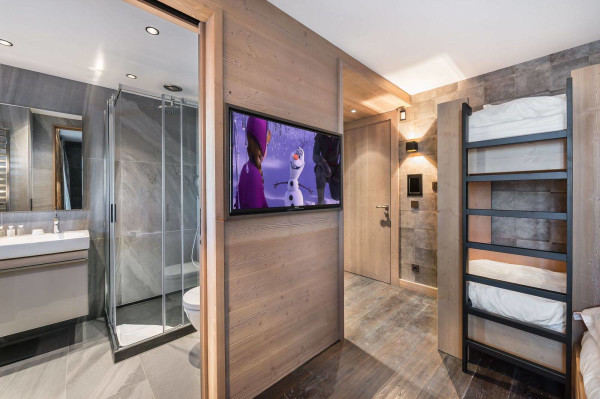 villa in Courchevel : Rent a brand new chalet of 900 sqm located in Courchevel 1850 - Photo 9