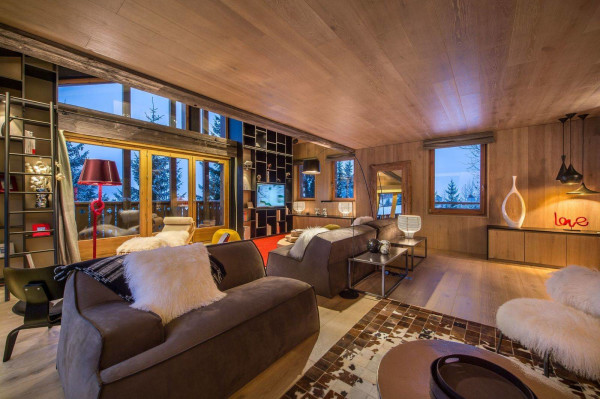 villa in Courchevel : Rent this 5 bedrooms chalet in Courchevel 1650 - Photo 3