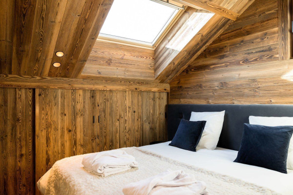 villa in Méribel : Rent this 6 bedroom chalet in a quiet area in Mussilon - Photo 10
