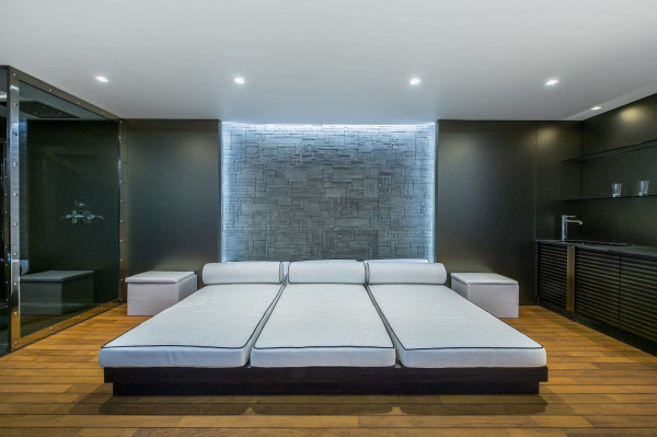 villa in Courchevel : Rent this 8 bedrooms luxury chalet in Nogentil Courchevel 1850 - Photo 22