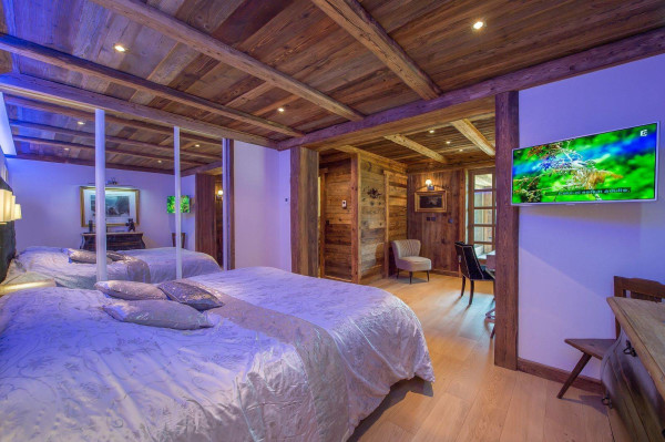villa in Megève : Rent this ultimate luxury chalet in Mont d'Arbois, walking distance to Megeve. - Photo 3