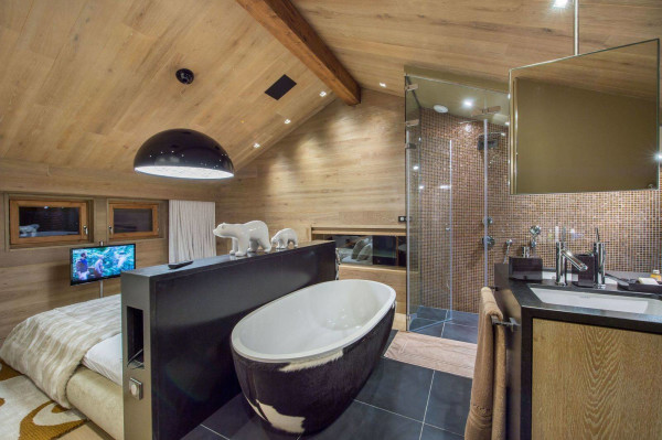 villa in Courchevel : Rent this 5 bedrooms chalet in Courchevel 1650 - Photo 13