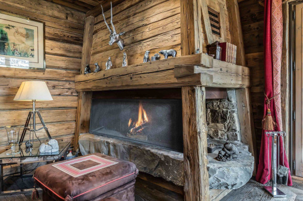 villa in Méribel : Rent this authentic chalet in Méribel Village with a lovely spa - Photo 6