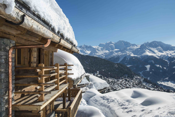 villa in Verbier : Rent estate comprised of 2 luxury chalets in Verbier with spa as well as a chalet for staff - Photo 1