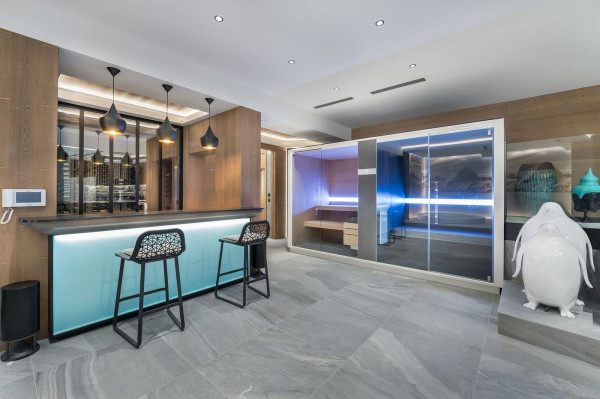 villa in Courchevel : Rent a brand new chalet of 900 sqm located in Courchevel 1850 - Photo 27