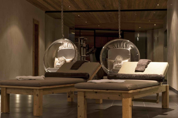villa in Verbier : Rent estate comprised of 2 luxury chalets in Verbier with spa as well as a chalet for staff - Photo 61