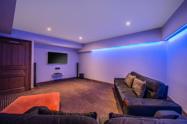 villa in Courchevel : Rent a Ski in / ski out Chalet on Pralong slopes. - Photo 12