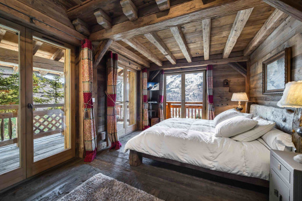 villa in Méribel : Rent this authentic chalet in Méribel Village with a lovely spa - Photo 13