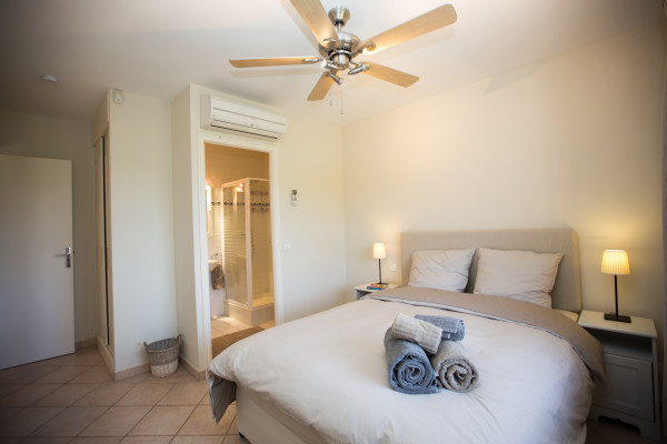 villa in Valbonne : Rent a Large Villa with Pool and View close to Valbonne Village - Photo 17