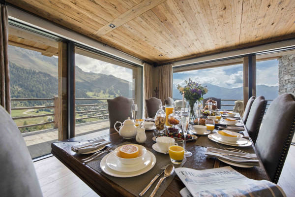 villa in Verbier : Rent estate comprised of 2 luxury chalets in Verbier with spa as well as a chalet for staff - Photo 73