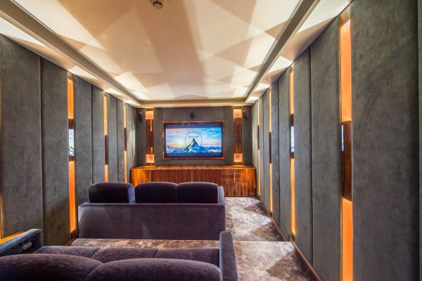 villa in Courchevel : Rent this 8 bedrooms luxury chalet in Nogentil Courchevel 1850 - Photo 23