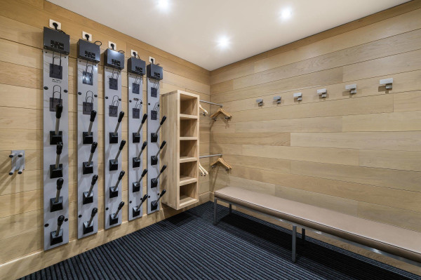 villa in Courchevel : Rent this Ski in/ ski out Chalet in Courchevel 1650 - Photo 18