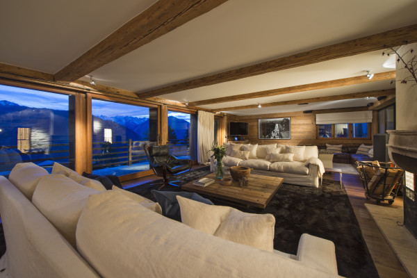 villa in Verbier : Rent this 1000sqm chalet in Verbier. - Photo 2