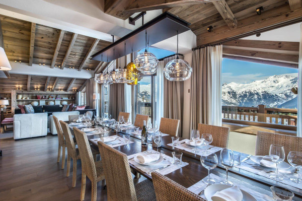 villa in Courchevel : Rent a Wonderful chalet in the most prestigious area of Courchevel. - Photo 3