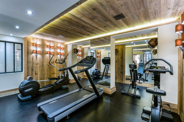 villa in Courchevel : Rent a Wonderful chalet in the most prestigious area of Courchevel. - Photo 29
