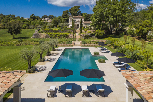 villa in La Colle-sur-Loup : Rent Incredible 7 bedroom domaine in Saint-Paul-de-Vence with 3.8 hectares of land with pool, tennis court and sea views - Photo 55