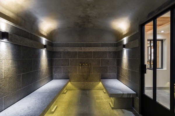 villa in Courchevel : Rent a Wonderful chalet in the most prestigious area of Courchevel. - Photo 28