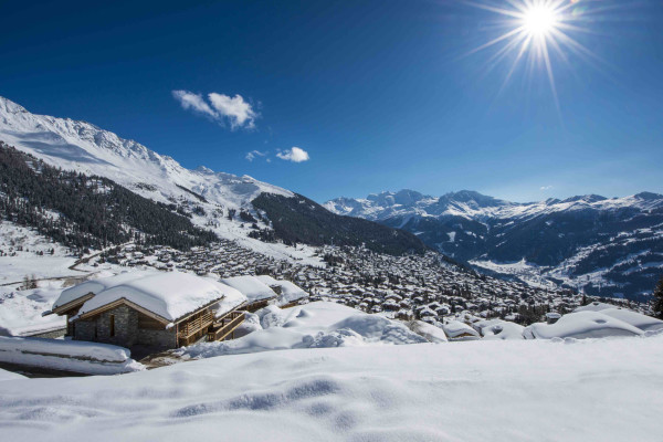 villa in Verbier : Rent estate comprised of 2 luxury chalets in Verbier with spa as well as a chalet for staff - Photo 0