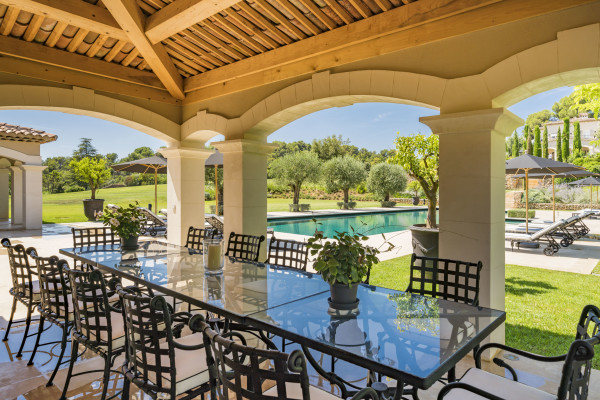 villa in La Colle-sur-Loup : Rent Incredible 7 bedroom domaine in Saint-Paul-de-Vence with 3.8 hectares of land with pool, tennis court and sea views - Photo 57