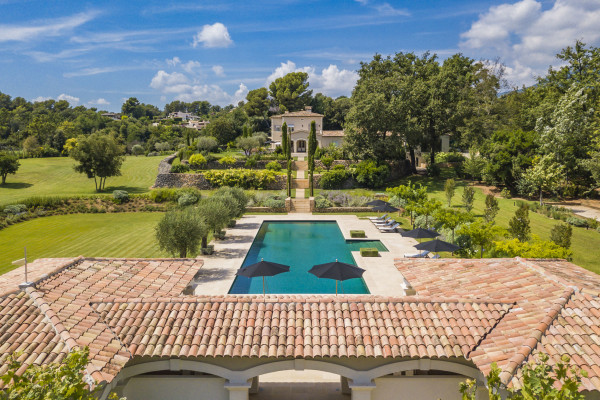 villa in La Colle-sur-Loup : Rent Incredible 7 bedroom domaine in Saint-Paul-de-Vence with 3.8 hectares of land with pool, tennis court and sea views - Photo 65