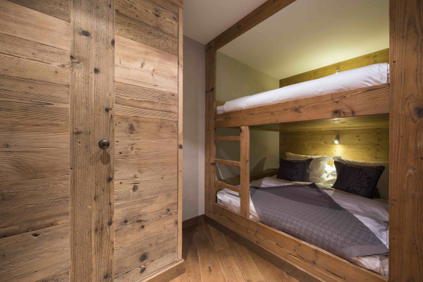 villa in Verbier : Rent estate comprised of 2 luxury chalets in Verbier with spa as well as a chalet for staff - Photo 101