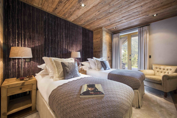 villa in Verbier : Rent estate comprised of 2 luxury chalets in Verbier with spa as well as a chalet for staff - Photo 84