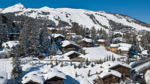villa in Courchevel : Rent a700 sqm chalet in Courchevel 1850 with a Wonderful Mountain View. - Photo 24