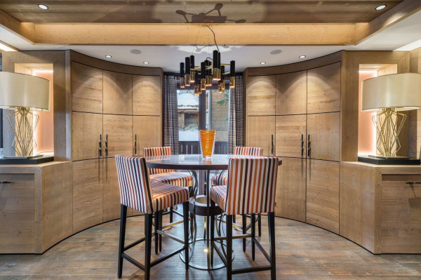 villa in Courchevel : Rent a brand new chalet of 900 sqm located in Courchevel 1850 - Photo 18
