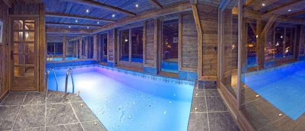 villa in Megève : Rent this ultimate luxury chalet in Mont d'Arbois, walking distance to Megeve. - Photo 1