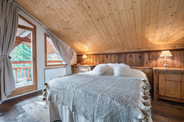 villa in Méribel : Rent this renovated chalet with a perfect location in Méribel station. - Photo 17
