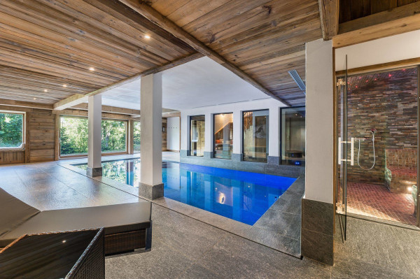villa in Méribel : Rent the most beautiful in Méribel village perfect for a family winter holiday - Photo 14