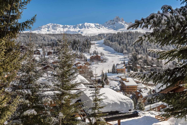villa in Méribel : Rent this renovated chalet with a perfect location in Méribel station. - Photo 33