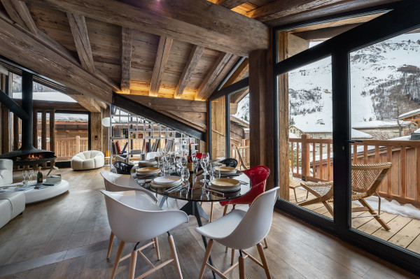 villa in Val-d'Isère : Rent this 5 bedrooms chalet with a perfect location. - Photo 5