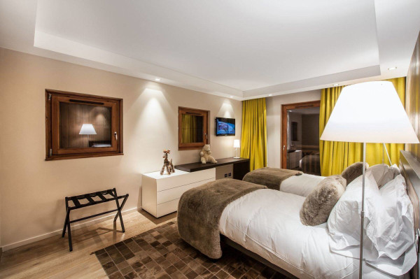 villa in Courchevel : Rent this 5 bedrooms chalet in Courchevel 1650 - Photo 12