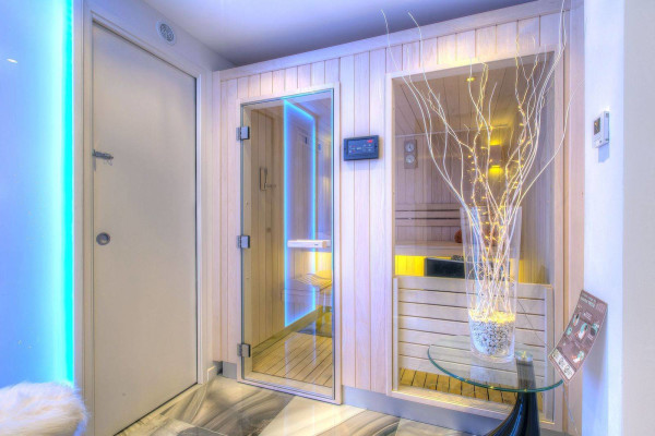 villa in Megève : Rent this ultimate luxury chalet in Mont d'Arbois, walking distance to Megeve. - Photo 10