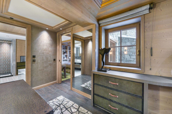 villa in Courchevel : Rent a brand new chalet of 900 sqm located in Courchevel 1850 - Photo 10