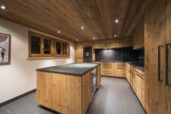 villa in Verbier : Rent estate comprised of 2 luxury chalets in Verbier with spa as well as a chalet for staff - Photo 19