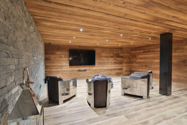 villa in Chamonix : Rent this chalet perfect for large group of 22 guests in Les Tines. - Photo 17