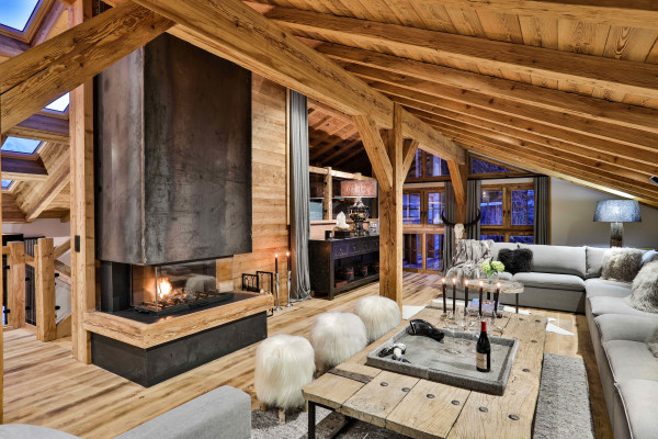 villa in Chamonix : Rent this chalet perfect for large group of 22 guests in Les Tines. - Photo 1