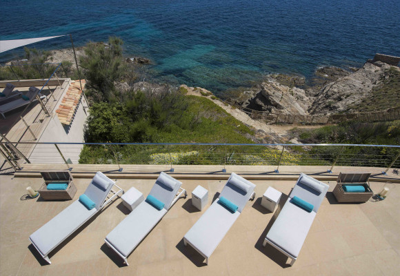 villa in St Tropez : Rent this waterfront property located in the prestigious domain of 'Les parcs de St Tropez' - Photo 13