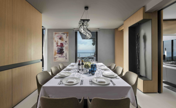 villa in Villefranche-sur-Mer : Rent this gorgeous villa with an extraordinary view of the bay of St Jean Cap Ferrat. - Photo 7